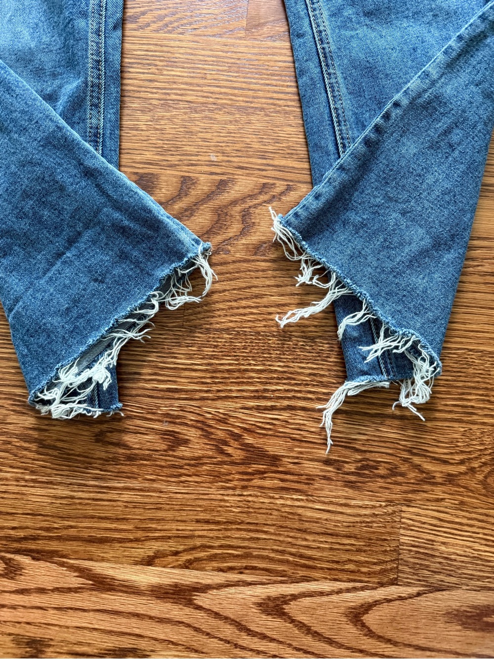 GRLFRND Melanie High Rise Boot Cut Blue Denim Jeans Raw Hem Casual Classic 26 - Picture 2 of 8